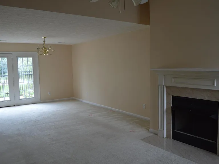 800 S Browns Ln #B3 — Photo 7