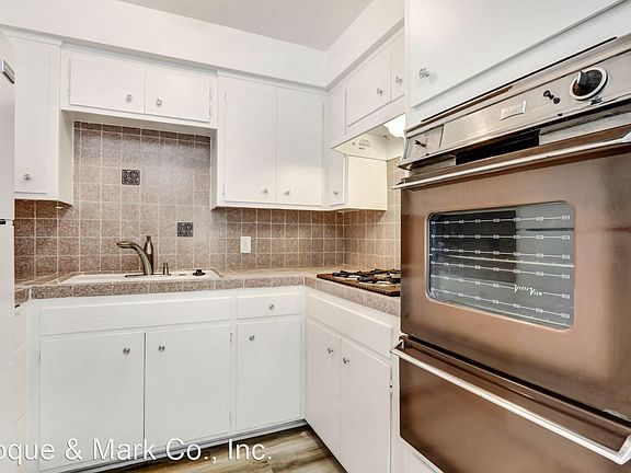 3rd image of 9809 Tabor St #7