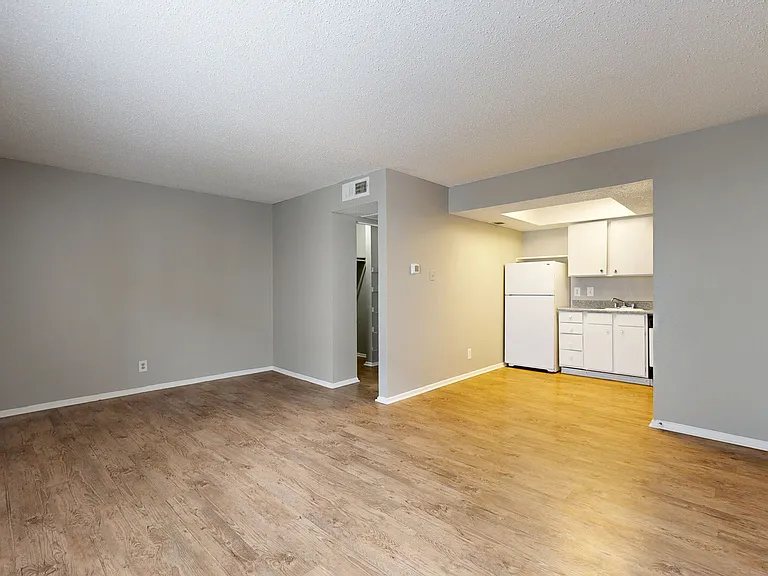 Addison Apartments at the Park — Photo 43