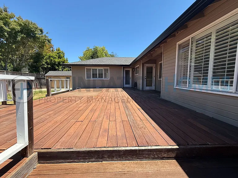 742 McClay Rd — Photo 27