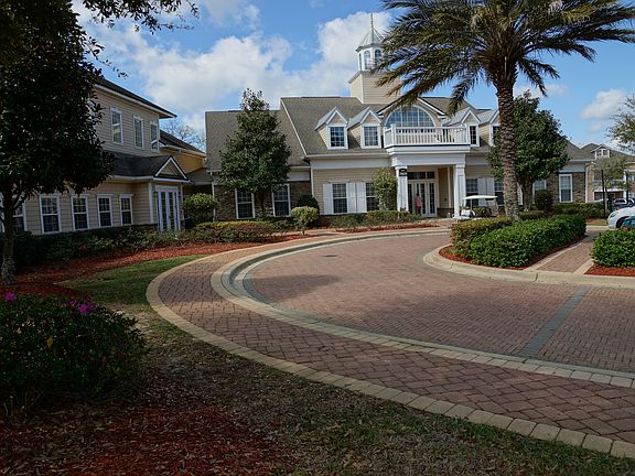 5th image of 2801 Chancellorsville Dr APT 335