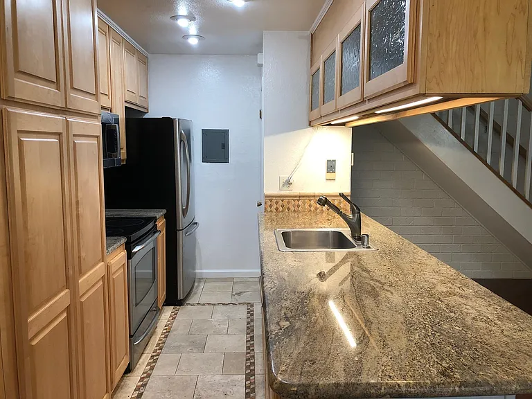 285 Gomes Ct #2 — Photo 3
