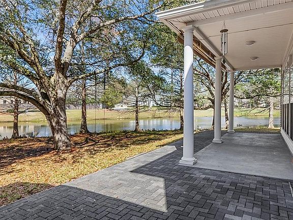 5th image of 108 Redbud Ct
