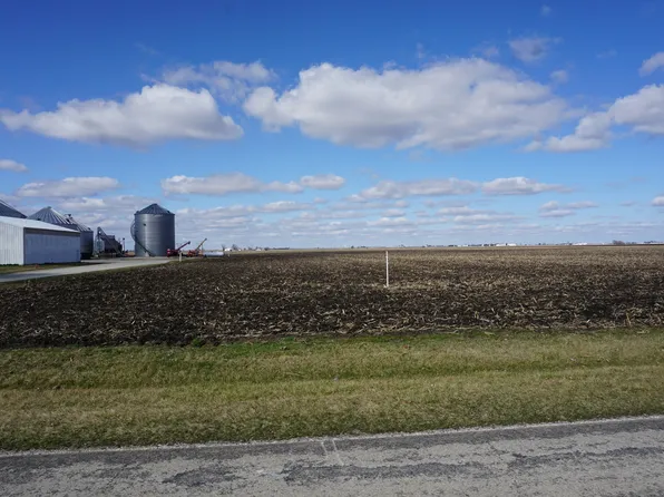 720 E 2950 North Rd, Clifton, IL 60927