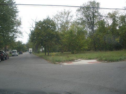 2nd image of 420 W Lantz St