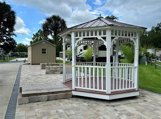 2884 NE 102nd Ct, Silver Springs, FL 34488