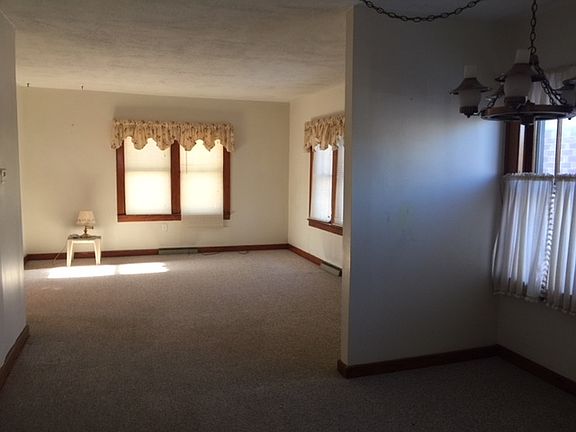4th image of 57 Parker Ave