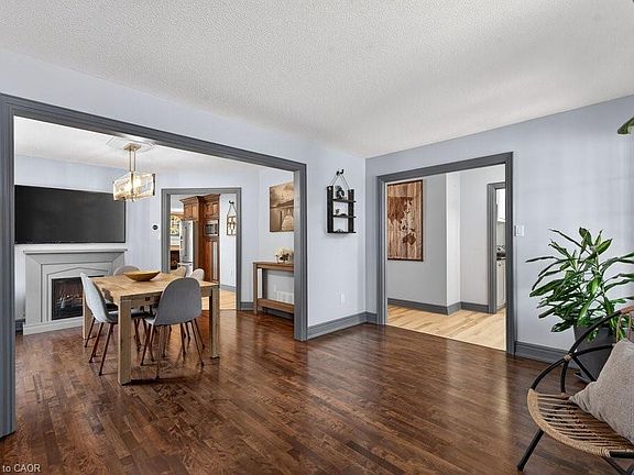 5th image of 84 Loon Ave