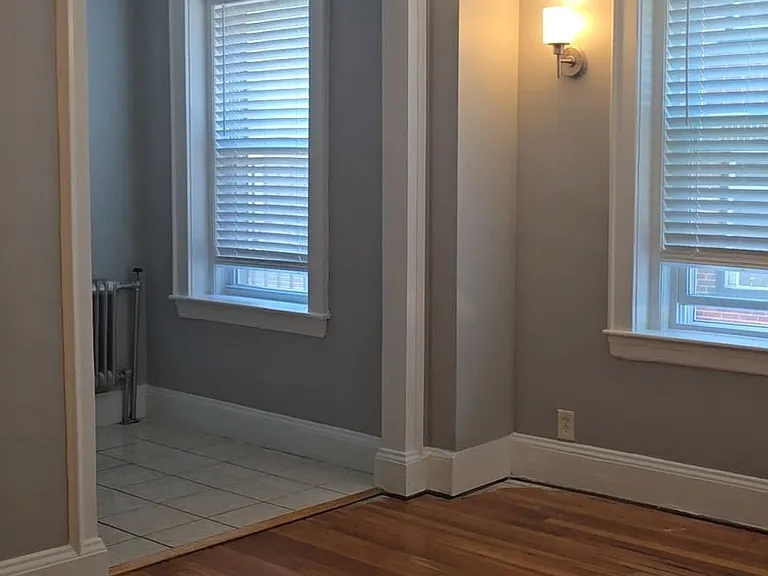 176 Lafayette St — Photo 17