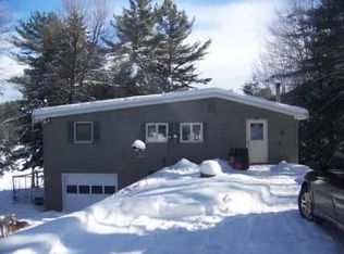 20 Middle Way, Cropseyville, NY 12052