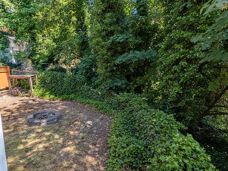 1107 NW Springer Way — Photo 40
