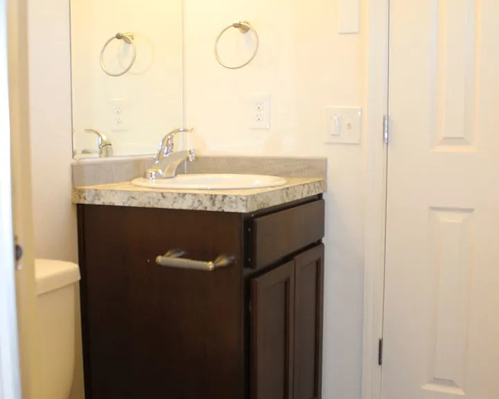 2588 NE Grant St — Photo 18