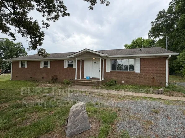 2429 Galloway Rd, Charlotte, NC 28262