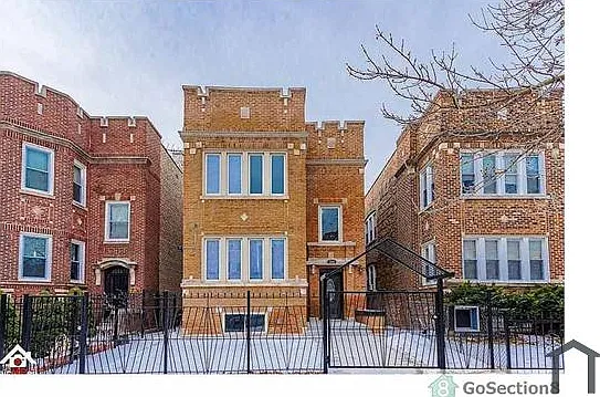 3 bed, $1,900 — Photo 1