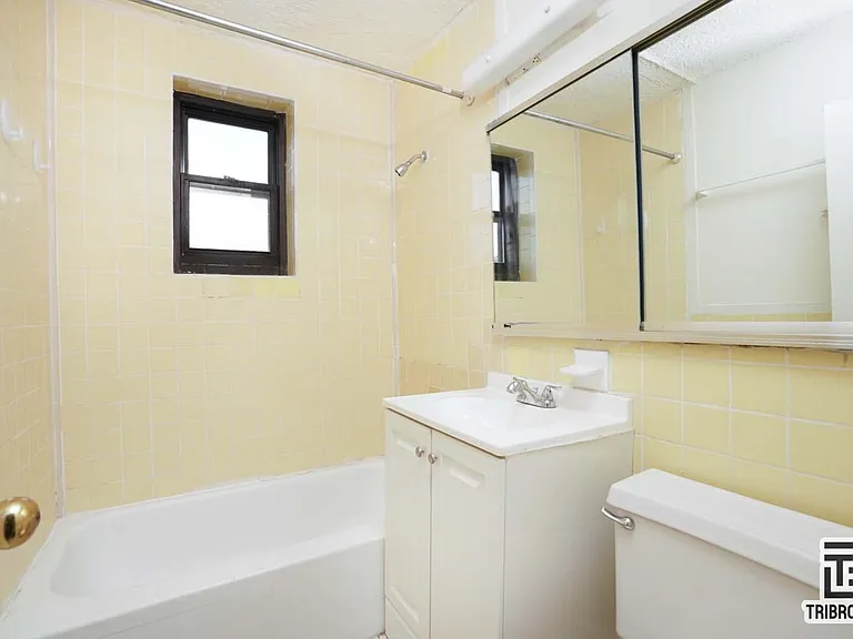 21 Bennett Ave #6D — Photo 4