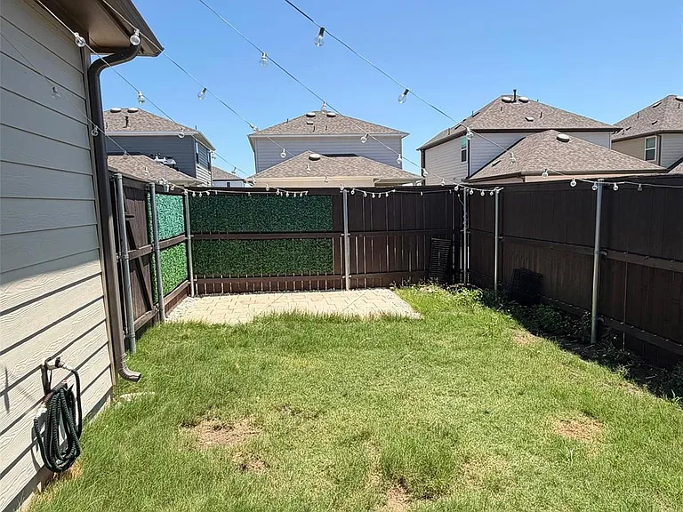 208 Flowers Ave — Photo 19