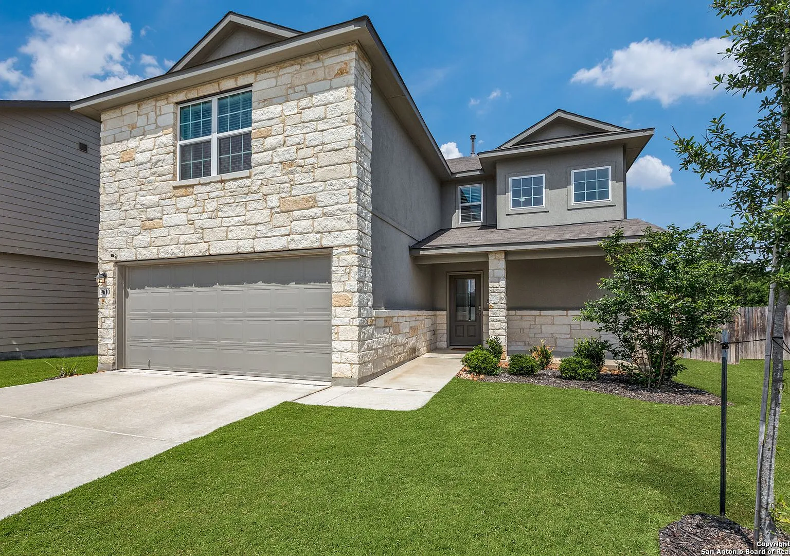 9610 Baytown Coast *Move In Special** — Photo 2