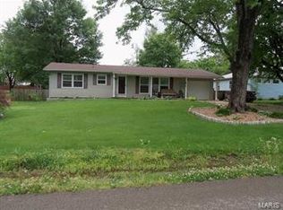 1001 W Fannetta St, Dexter, MO 63841