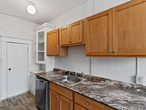 4th image of 911 Westover Ave #7