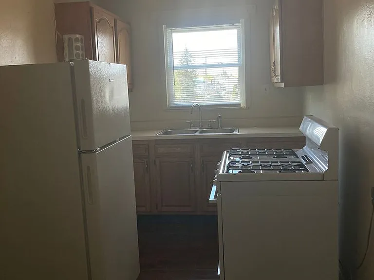 414 E Lincoln Ave — Photo 4
