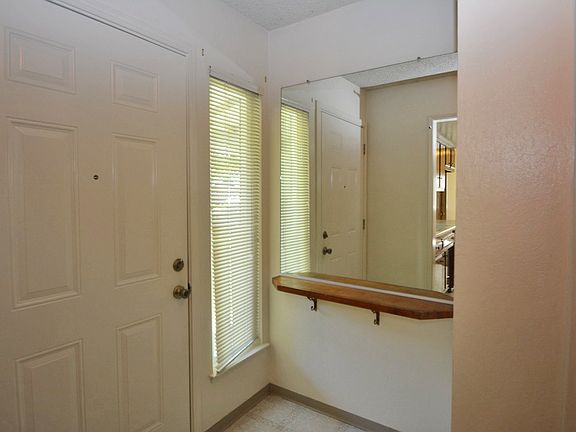 2nd image of 1306 Elm St