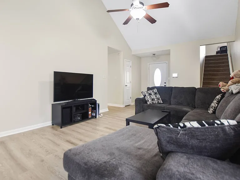 3847 Margie Ct — Photo 3