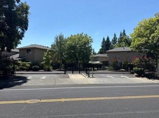 2055 Amanda Way APT 16, Chico, CA 95928