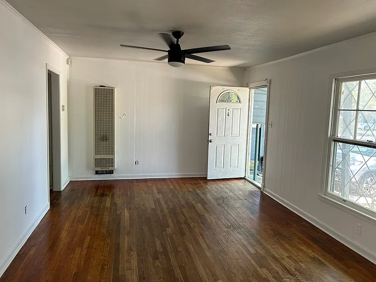 918 John Page Dr — Photo 3