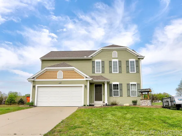 14633 White Pine Ridge Ct, Cedar Springs, MI 49319