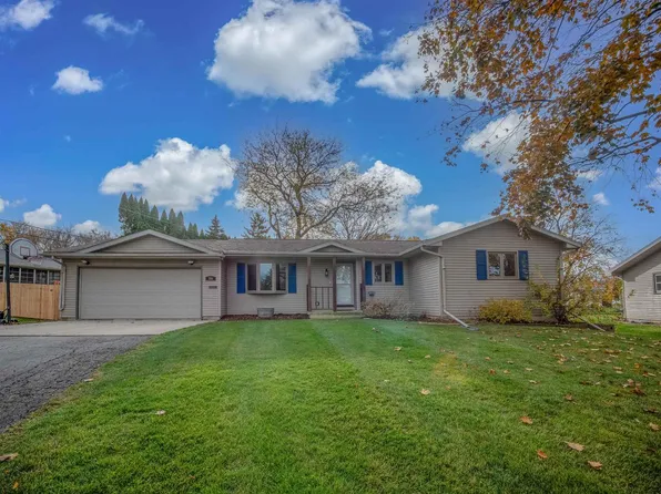 705 Lake View Circle, Beaver Dam, WI 53916