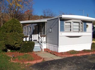 26 Greenlawn Dr, Danbury, CT