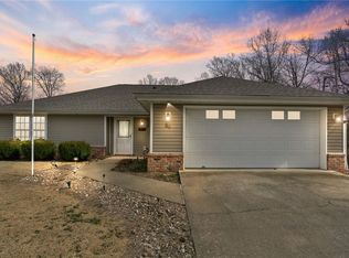 36 Dumfries Dr, Bella Vista, AR 72715