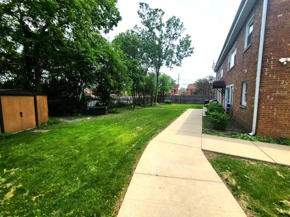 703 E Maple Ave APT C, La Grange, IL 60525