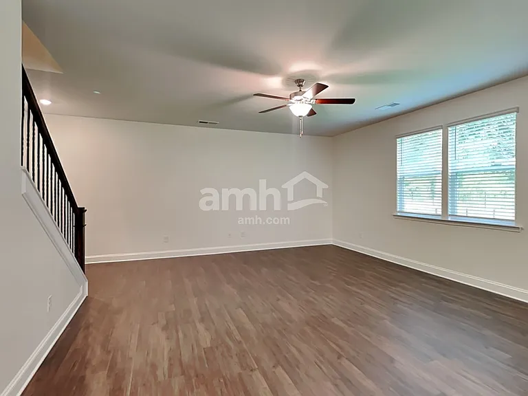 7325 Garrett Ct — Photo 6