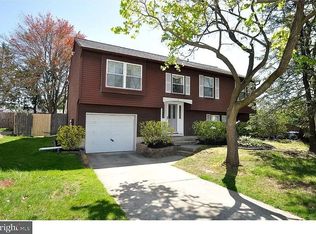 5 Candlewood Cir, Marlton, NJ 08053