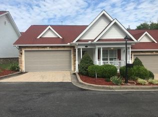 512 Orchard Valley Way, Sevierville, TN 37862