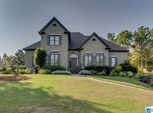 537 Lake Colony Dr, Vestavia, AL 35242