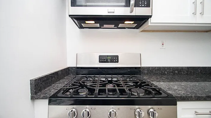 Rented by Nooklyn NYC LLC | media 34