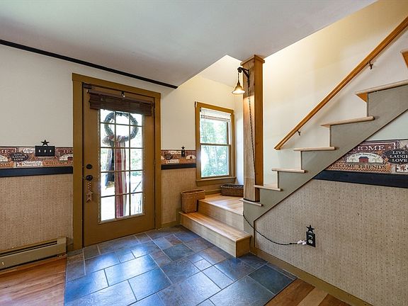 4th image of 7 Elmwood St