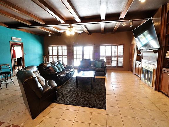 4th image of 672 Tepic Dr