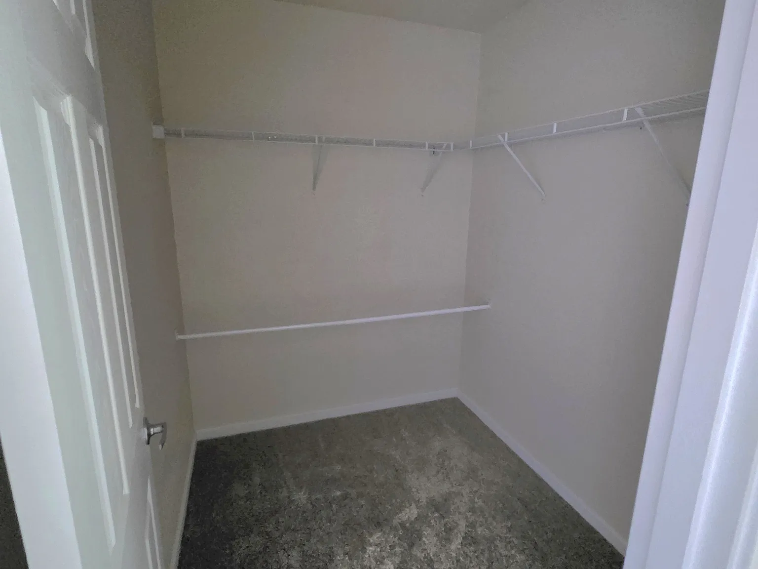 4 bed, 2.5 bath, 1810 sqft, $2,700 — Photo 4