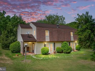 866 Truslow Rd, Fredericksburg, VA 22406