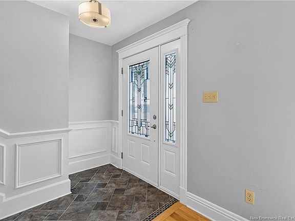 3rd image of 60 Lower Mountain Rd