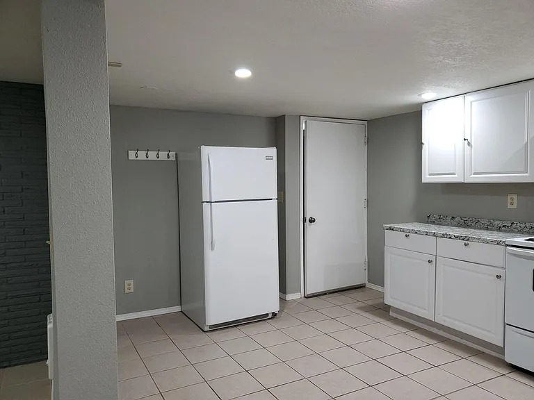 9486 N Tioga Ave — Photo 1
