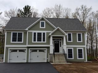 5 Brookshire Way, Ballston Lake, NY 12019
