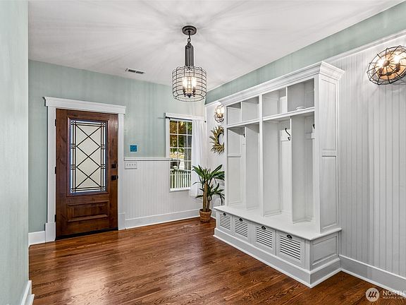 3rd image of 9510 9th Avenue NW
