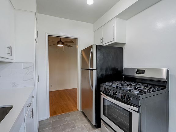 4th image of 10584 Santa Monica Blvd #101