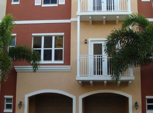 2319 Vintage Dr, Pompano Beach, FL 33064