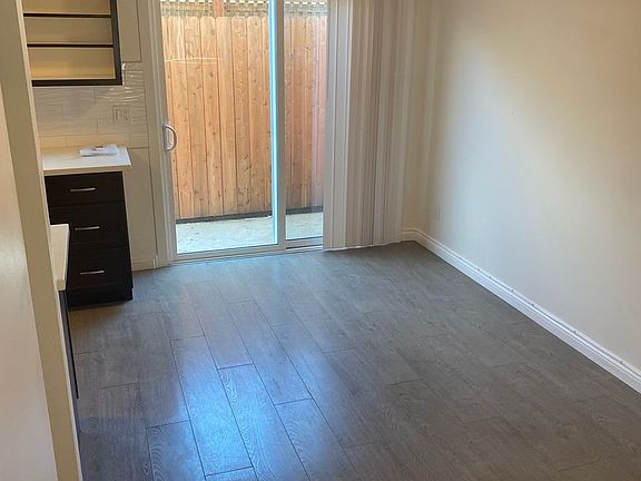 4th image of 1937 22nd St #6