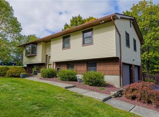 9 Sturr Ln, Florida, NY 10921